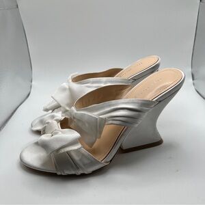 Dee Ocleppo Bow Satin Wedge Sandals 2404 white size 8.5 slip on heel
